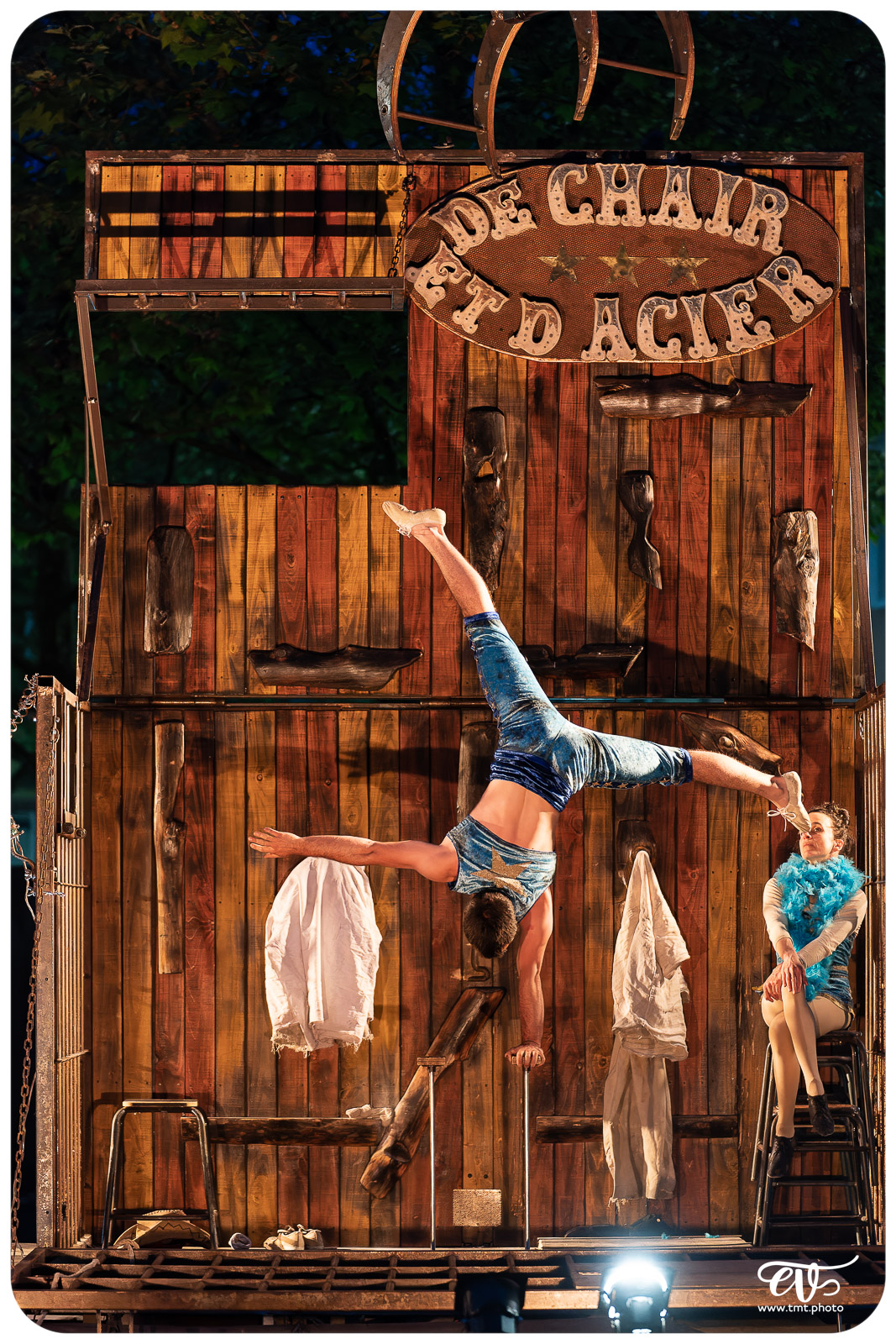 DE CHAIR ET D'ACIER (CIE 100 RACINES)